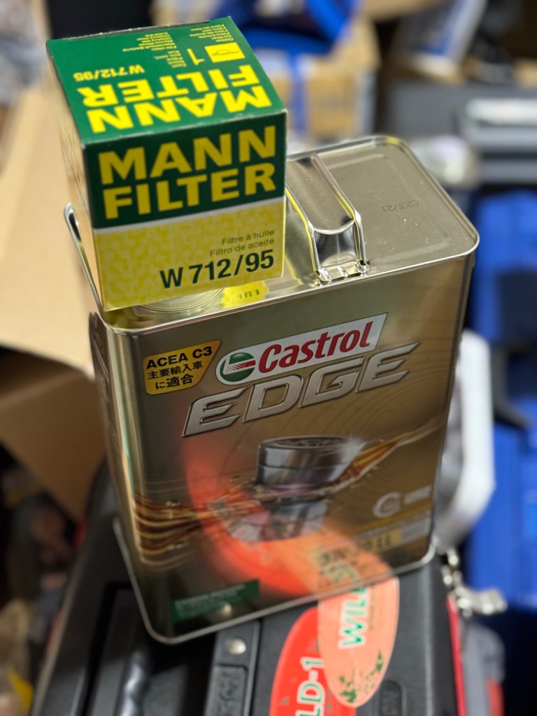 Castrol カストロール エンジンオイル エッジ 5W-30 LL 1缶 4L