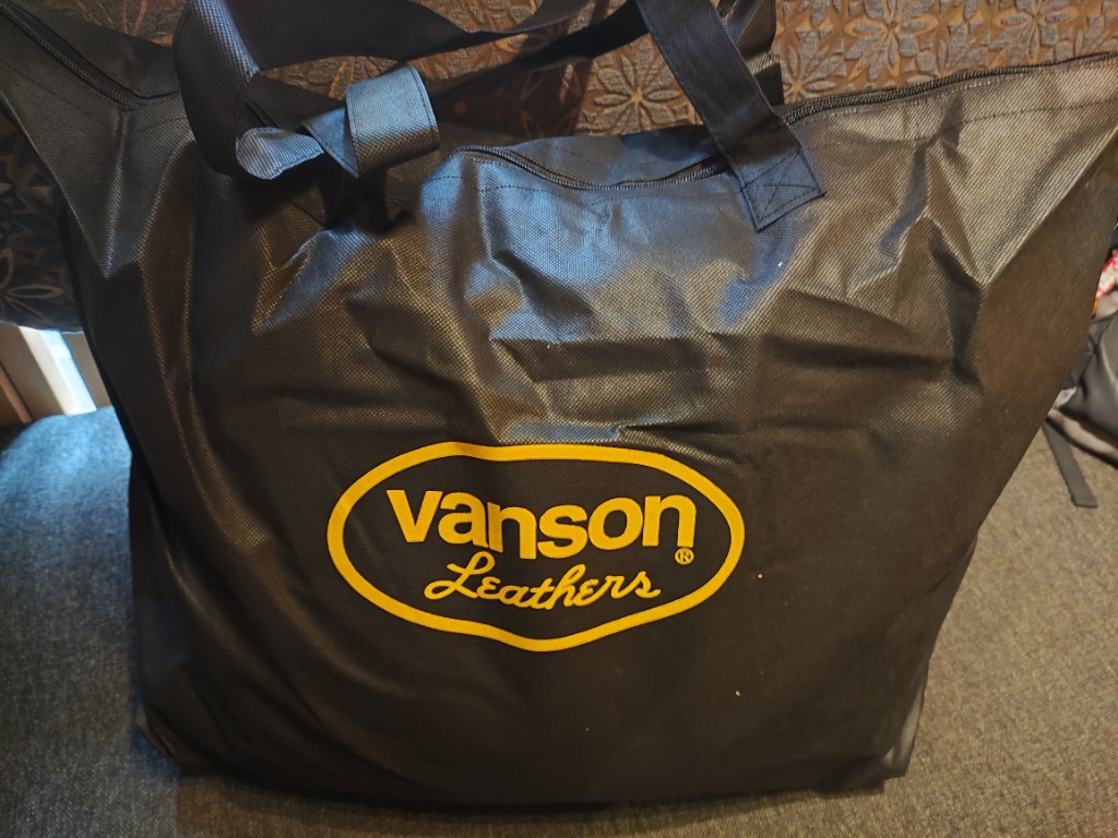 VANSON 入荷しました バンソン 2025年 7点セット 福袋 VANSONF