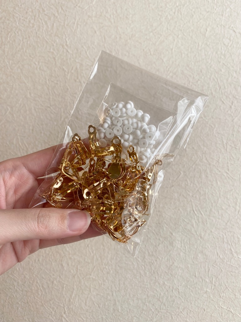 蝶バネ イヤリング カン付 シリコンパット付き KC金 約50個 アセ