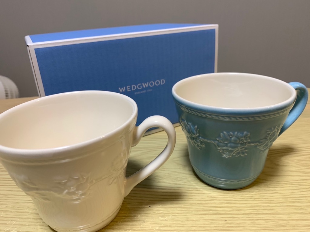 WE DGWOOD コ━ヒ━カップペア　箱付きお値下げ 本日中お買いあげの方 WE DGWOOD コ━ヒ━カップペア 箱付きお値下げ 本日中お買い