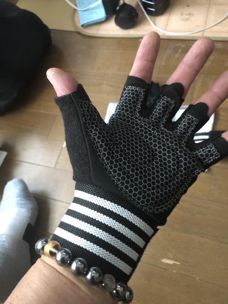 トレーニンググローブ 筋トレグローブ スポーツグローブ リストフラップ 手首固定 楽天市場】トレーニンググローブ 筋トレ グローブ スポーツ
