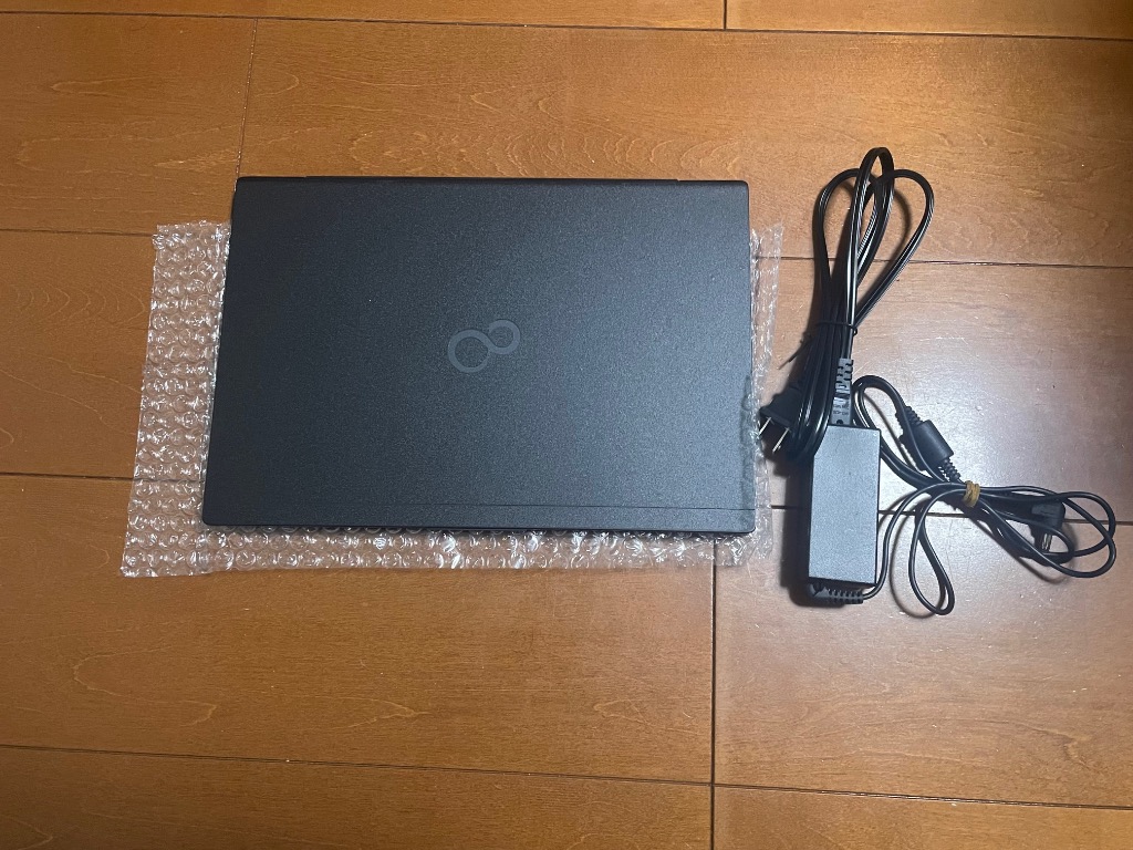 【美品】薄型スリム✨メモリ8G・SSD256✨FUJITSUノートPC 富士通パソコン – ICHIBAKAN
