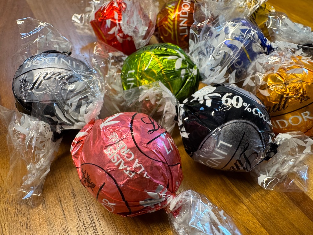 リンツ（Lindt） チョコレート リンドールギフトボックス 20個入