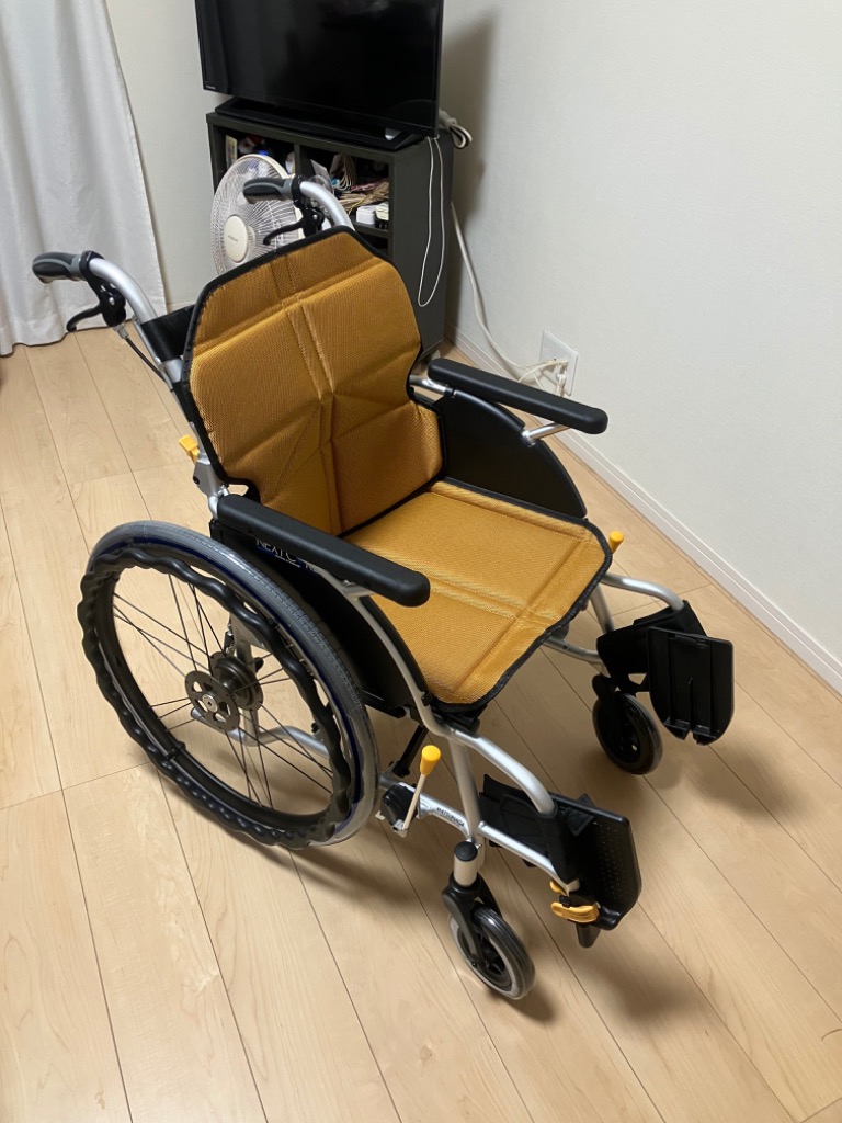 MATSUNAGA（マツナガ） 車椅子 軽量 車いす ノーパンクタイヤ ネクスト