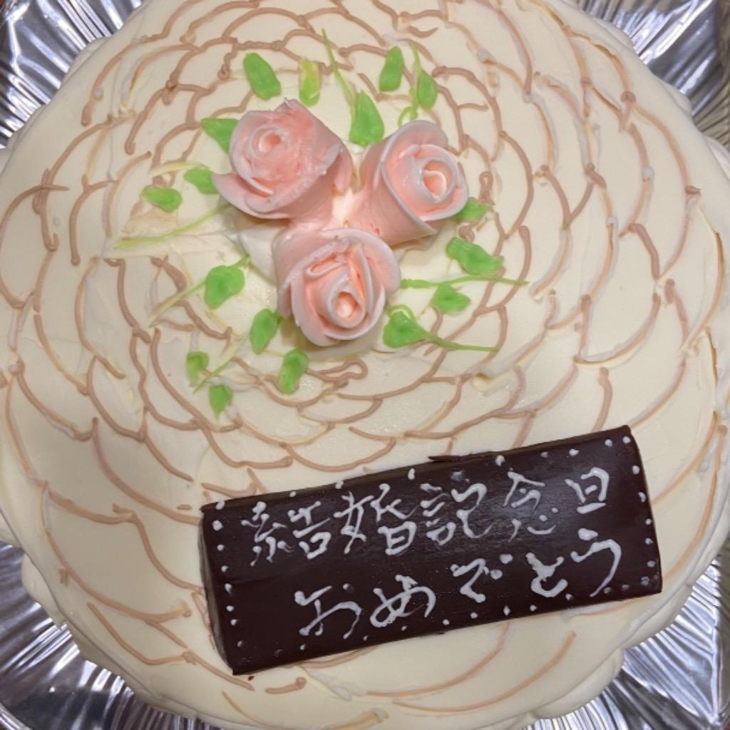 ケーキ 誕生日 子供 ケーキ 誕生日 子供 バタークリームケーキ レース上のバラ バターデコレーション バタークリーム (お菓子工房 ロリアン)  :batadeco:お菓子工房ロリアン - 通販 - Yahoo!ショッピング