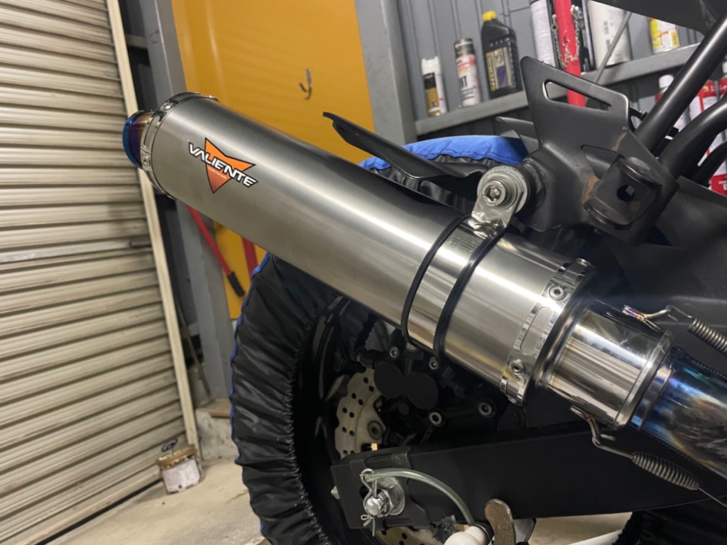 Valiente チタン サイレンサー 楽天市場】Valiente (バリエンテ) 100Φ×450mm 差込径 60.5Φ用