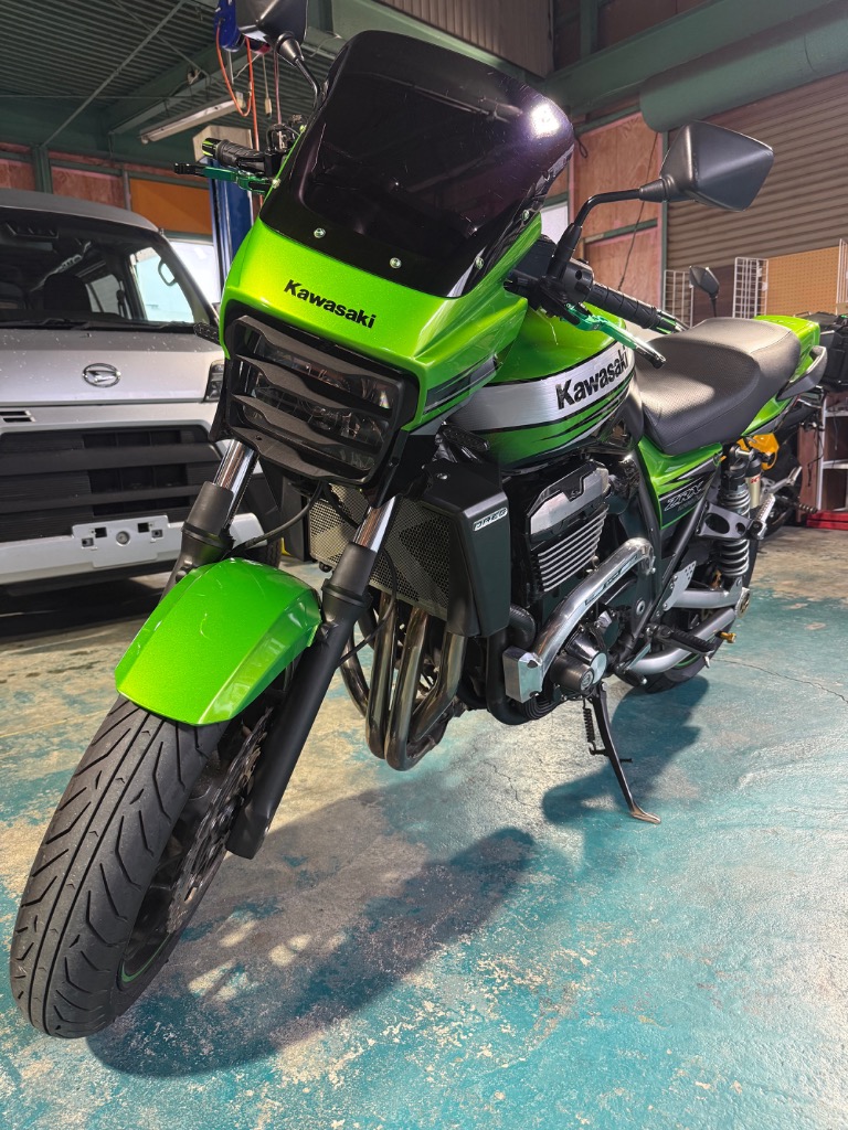 ZRX1200DAEGダエグ用 ヘッドライトルーバー タイプ1 : MADNAOSEAN