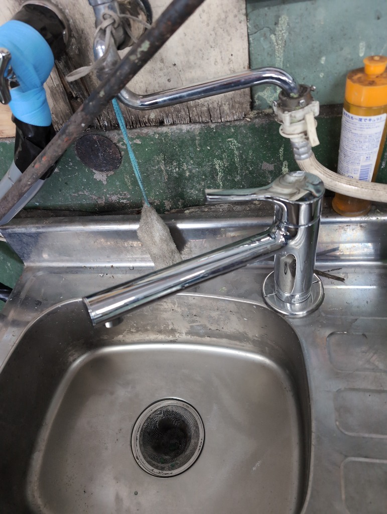 水栓金具2個セット　TBV03423J1 TKS05301J Amazon.co.jp: TOTO 水栓 台付1穴 一般地・寒冷地共用 TKS05301J