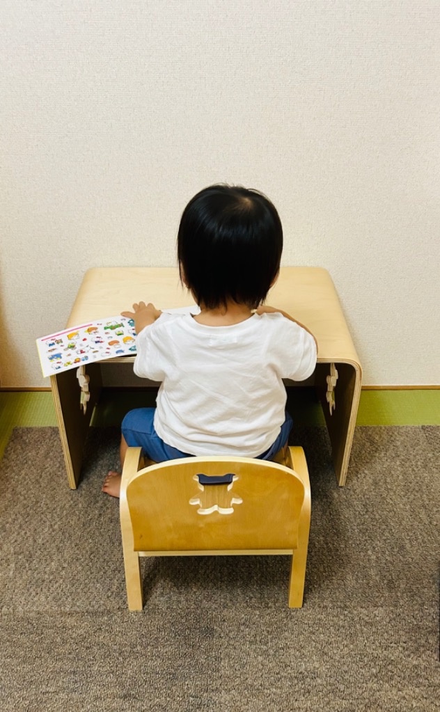 組立済・セット売り」サイズ大き目な子供用木製テーブルクマ1台 組立済・セット売り」サイズ大き目な子供用木製テーブルクマ1台