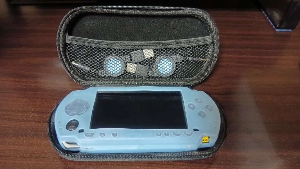 PSP 充電器 1000 2000 3000対応 コンパクトに収納 巻き取り式