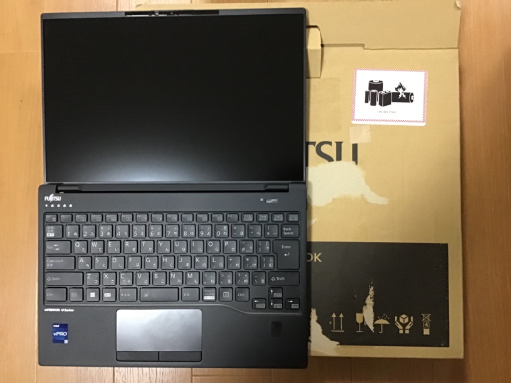 富士通 ノートパソコン Office搭載 新品 同様 windows11 14型 Core i7 SSD 512GB FMV LIFEBOOK  U9413/MX FMVU600BDP 訳あり