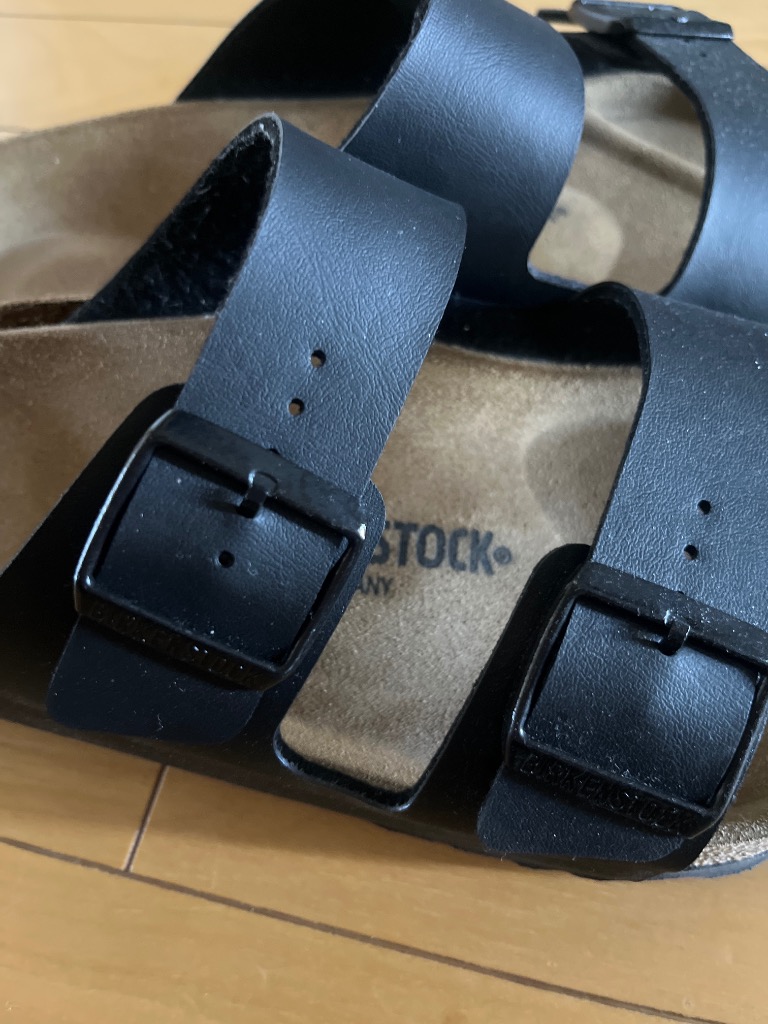 超美品Birkenstock アリゾナサンダル 二本ベルト サンダル メンズ ビルケンタイプサンダル リゾートサンダル