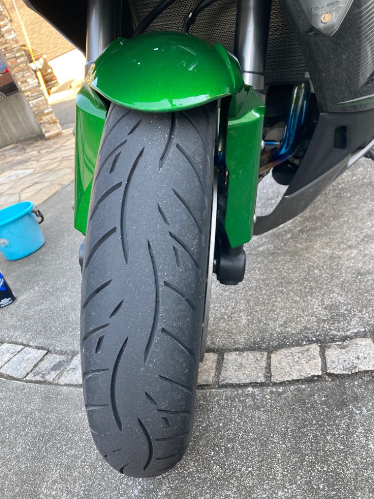 メッツラー Roadtec Z8M INTERACT 前後セット 120/70ZR17 190/50ZR17 CBR1000RR GSX1300R 隼  MT-01 GSX1400 GSX-R1000 Z1000 ZX-10R ZX-9R YZF-R1 タイヤ : 46031-46497 :  ビッグワンYahoo!店 - 通販 - Yahoo!ショッピング