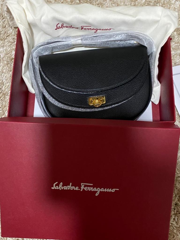 FERRAGAMO フェラガモ (Salvatore Ferragamo) ショルダーバッグ