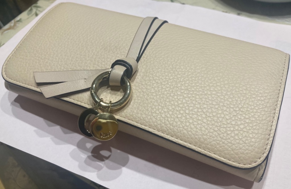 【送料・関税込】CHLOE ALPHABET CHC21WP942F57 001 Amazon | [クロエ] 財布 長財布 ALPHABET カーフ ブラック