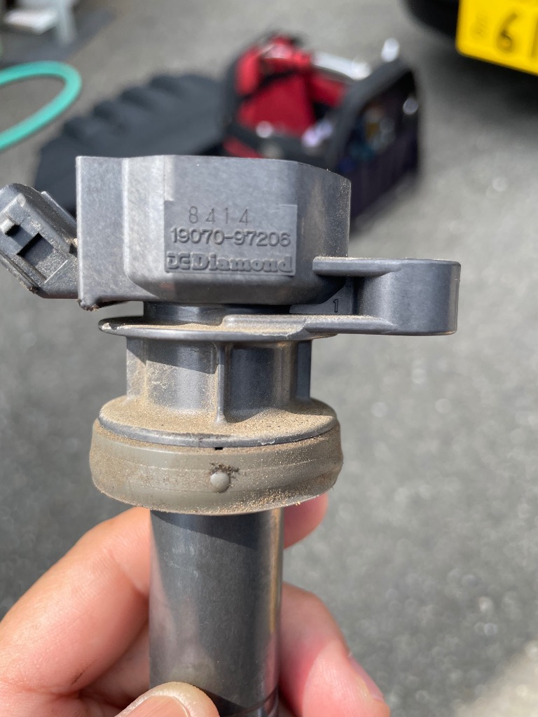 中古美品　NGK イグニッションコイル U5248 4本セット NGK 在庫品 イグニッションコイル 4本 コペン L880K ストーリア
