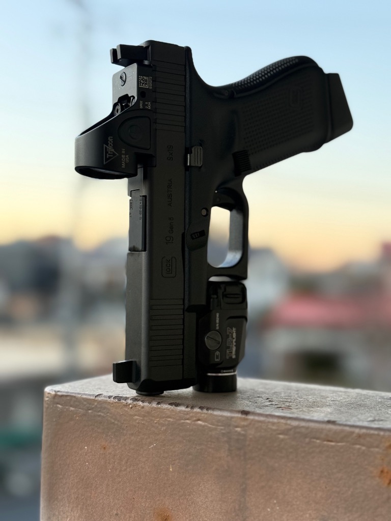 DCI-GBST-044 DCI Guns 蓄光ハイサイト 東京マルイ G17 Gen5 MOS用