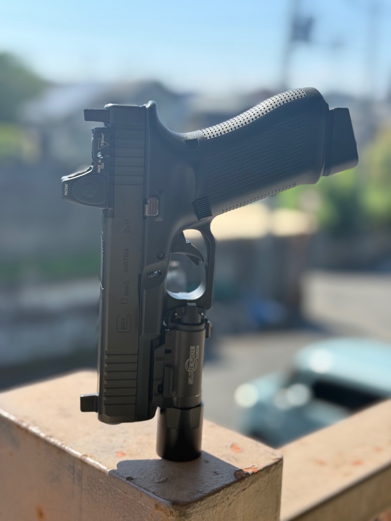 蓄光ハイサイト　東京マルイ G17 Gen5 MOS用 L.A.ホビーショップ / 蓄光ハイサイト 東京マルイ GBB G17 Gen5