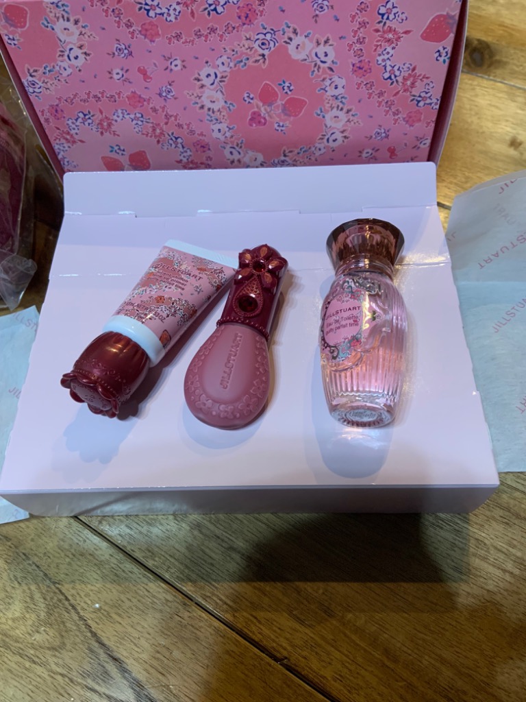 JILL STUART 【2024年クリスマスコフレ宅配便送料無料】JILL