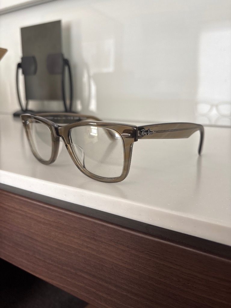 Ray-Ban 調光 サングラス Wayfarer RB2140F 1387GG 52サイズ
