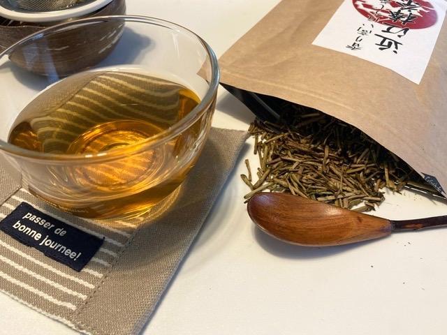 送料無料 ほうじ茶 近江棒茶50ｇ×2セット 一番摘みの高級茶葉の茎を丹念に焙じた香り高いほうじ茶「滋賀の幸」 :1407-2:お茶はやっぱりみやおえん  - 通販 - Yahoo!ショッピング