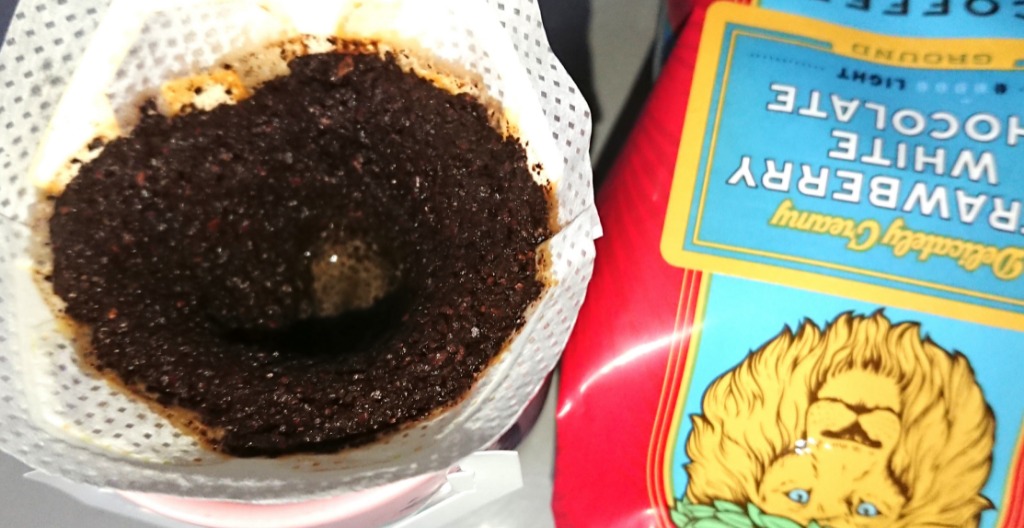 ライオンコーヒー　ストロベリーホワイトチョコレート10袋 Amazon.co.jp: ライオンコーヒー ストロベリーホワイト