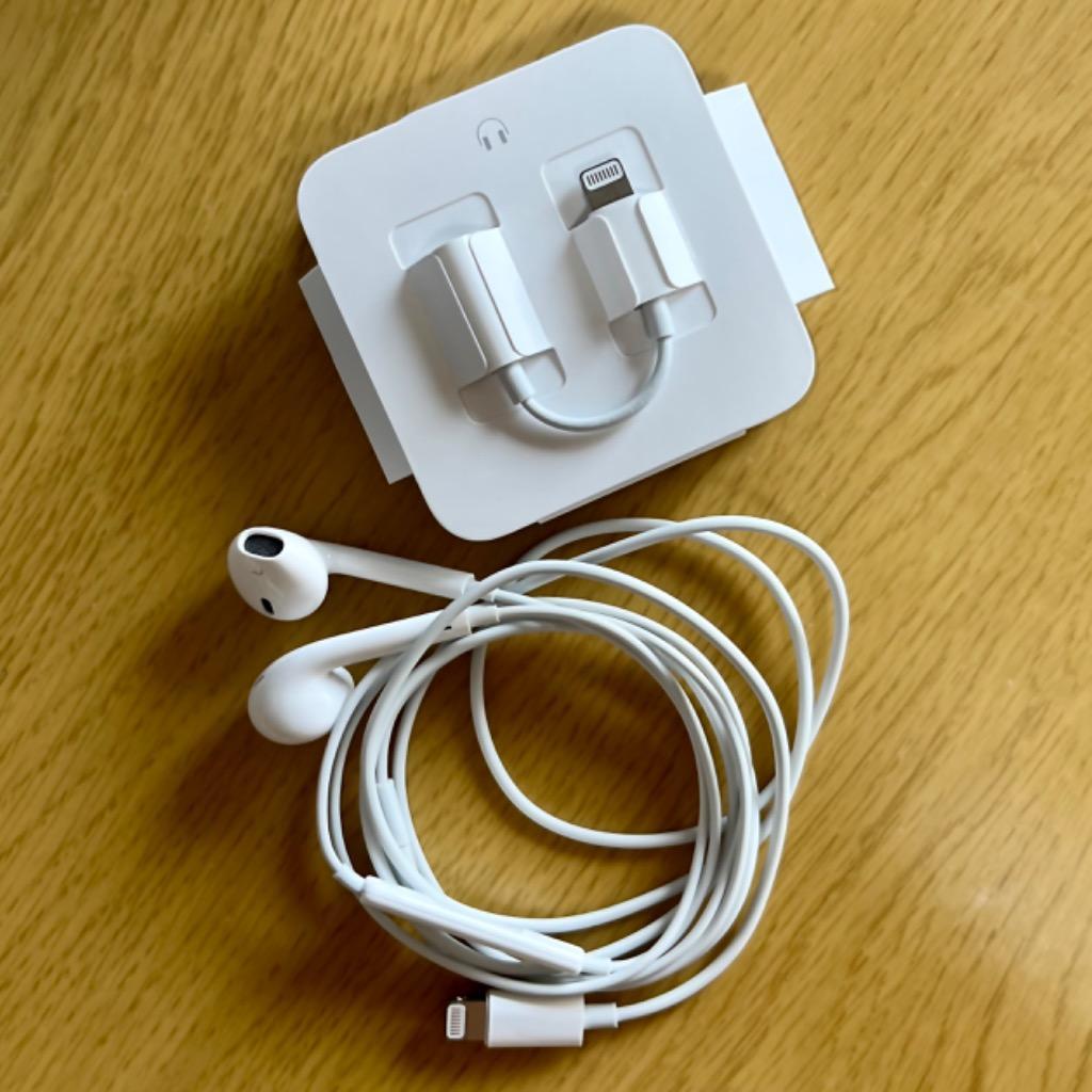 APPLE 純正 有線イヤホン EarPods with Lightning connector iPhone