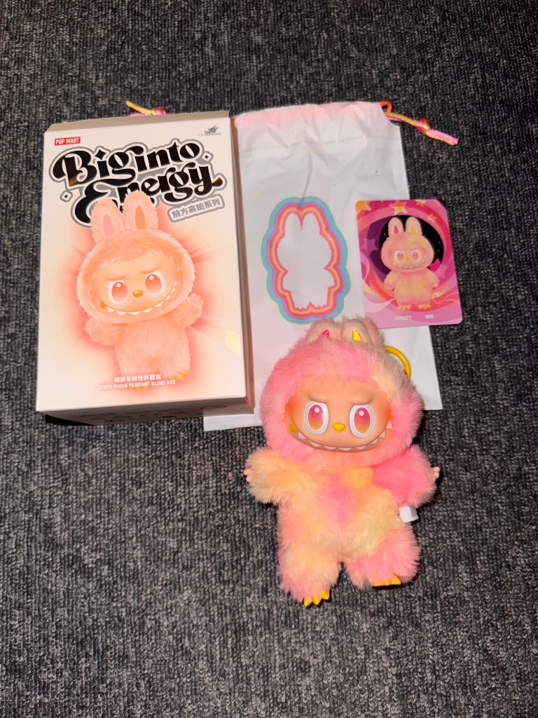 正規品 POP MART Big into ぬいぐるみ　ラブブ Labubu POP MART 【正規品・即発送】 THE MONSTERS Big into Energy