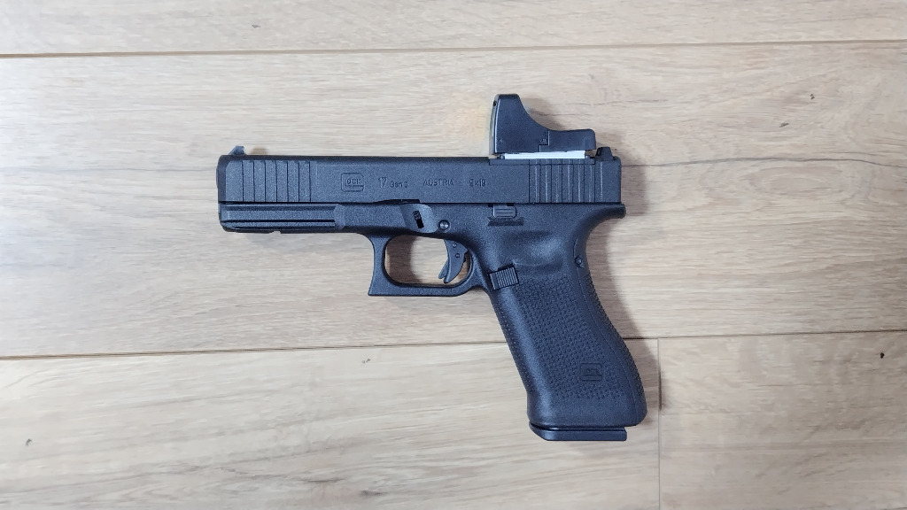 トイガン BATON airsoft GLOCK G17 Gen5 MOS CO2GBB BATON airsoft GLOCK G17 Gen5 MOS CO2 GBB 【ガスガン/対象年令