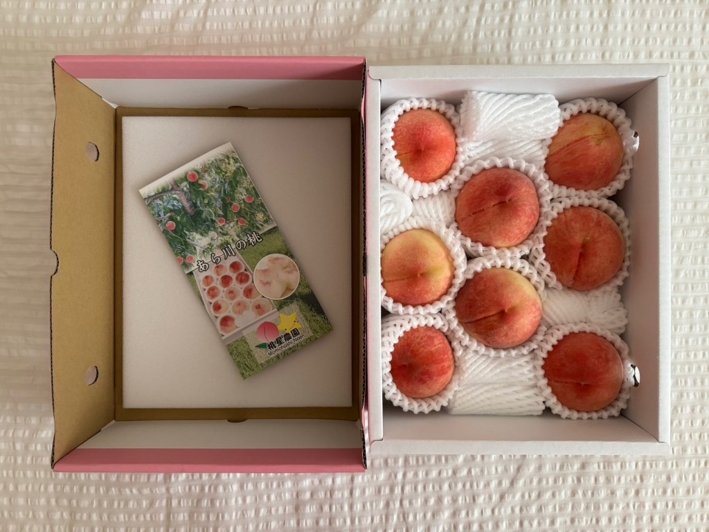 cuilgen　超特大サイズの桃二箱 imgrc0078211655.jpg