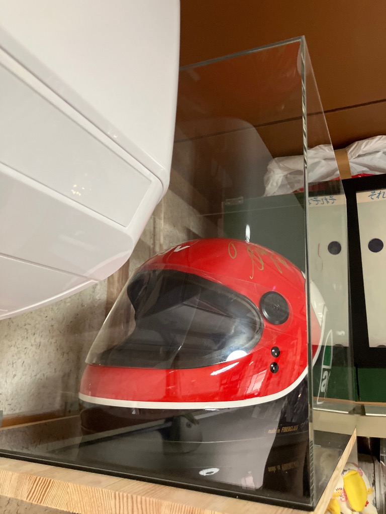 アクリルケース ヘルメット用ディスプレイケース ※受注生産品につき