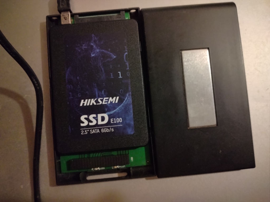 HIKSEMI 2TB SSD 内蔵SSD 2.5インチ 7mm SATA3 6Gb/s 3D NAND PS4動作