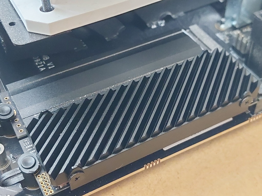 Monster Storage SSD 2TB NVMe PCIe Gen4×4 PS5確認済み R:7,100 Monster Storage SSD 2TB NVMe PCIe Gen4×4 PS5確認済み R:7,100