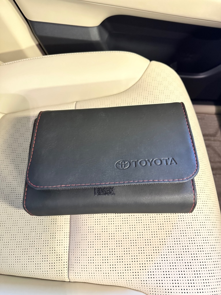 トヨタ（TOYOTA） USトヨタ純正 オーナーズマニュアルケース 取説