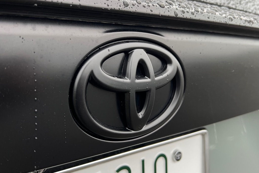 RAV4 エンブレム トヨタ マーク マットブラック 黒 リア