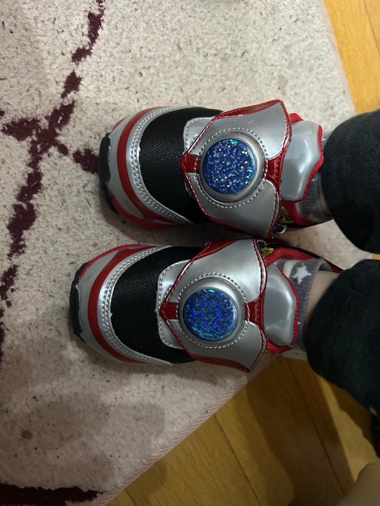 MoonStar ウルトラマン スニーカー 光る 子供靴 キッズ シューズ MoonStar ウルトラマン スニーカー 光る 子供靴 キッズ シューズ