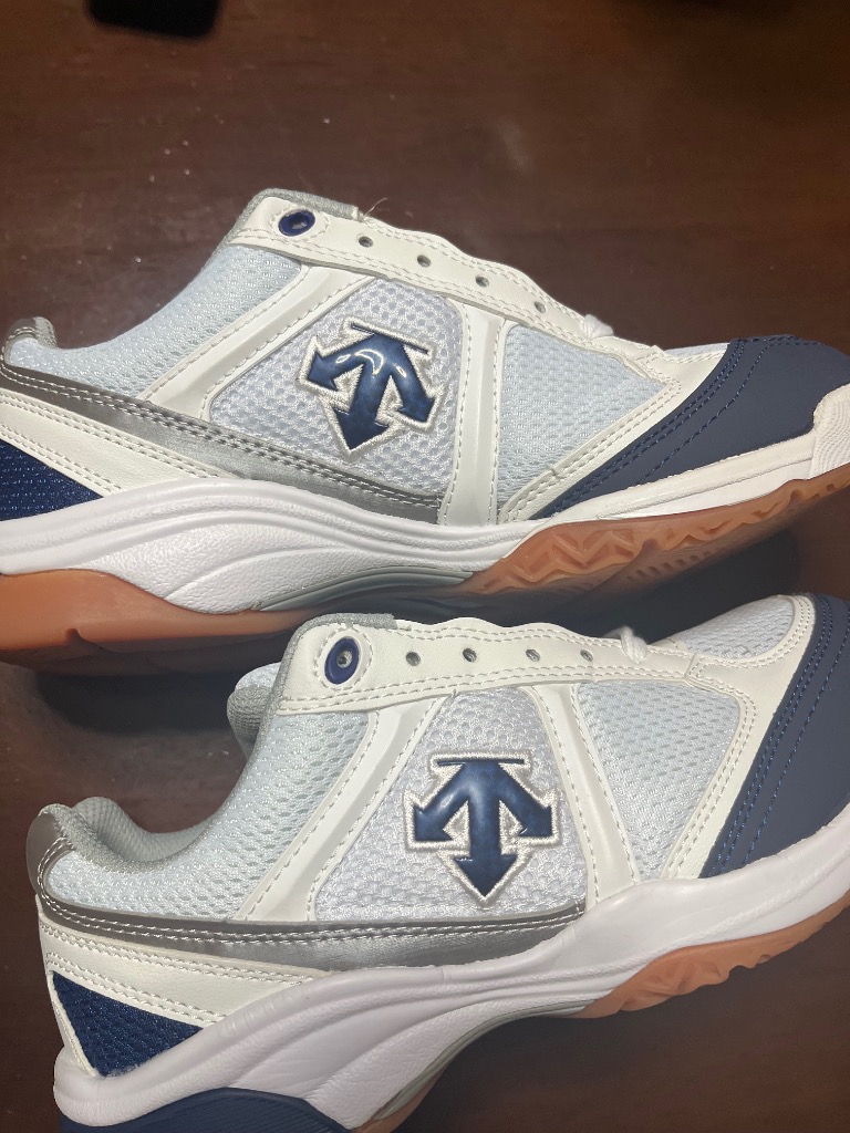 デサントのスニーカーです シューズ・スニーカー｜デサント公式