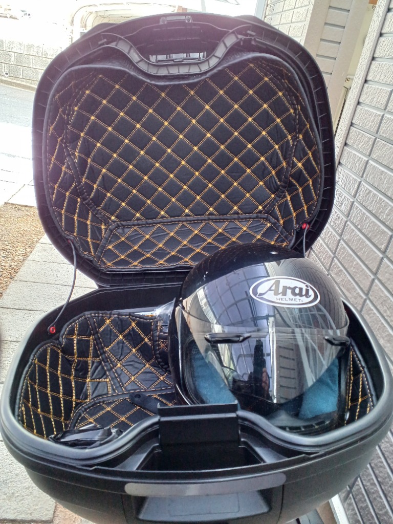 GIVI 37L 無塗装黒 リアボックス B37NTD TECHスモークレンズ Amazon | GIVI(ジビ) バイク リアボックス モノロック 37L BLADE