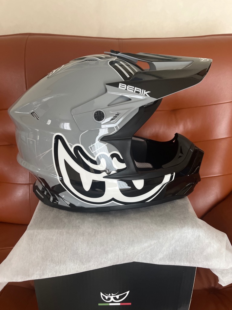 BERIK】ベリック オフロード ヘルメット HEL-239201-BK GREY