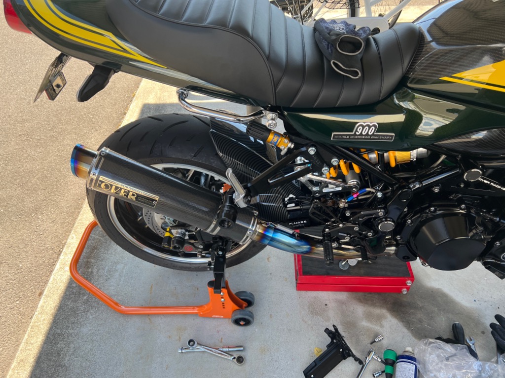 OVER RACING オーヴァー リアアクスルスライダー Z900RS