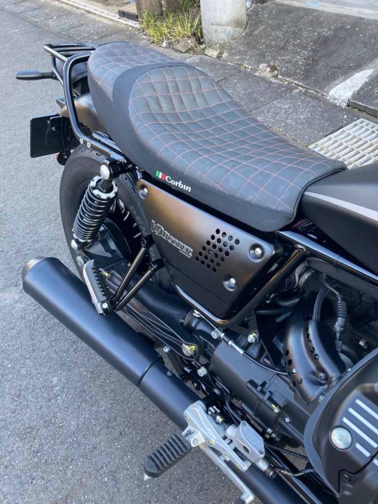 MOTO GUZZI ブラックシート Moto Guzzi V9 Bobber DXフレーム