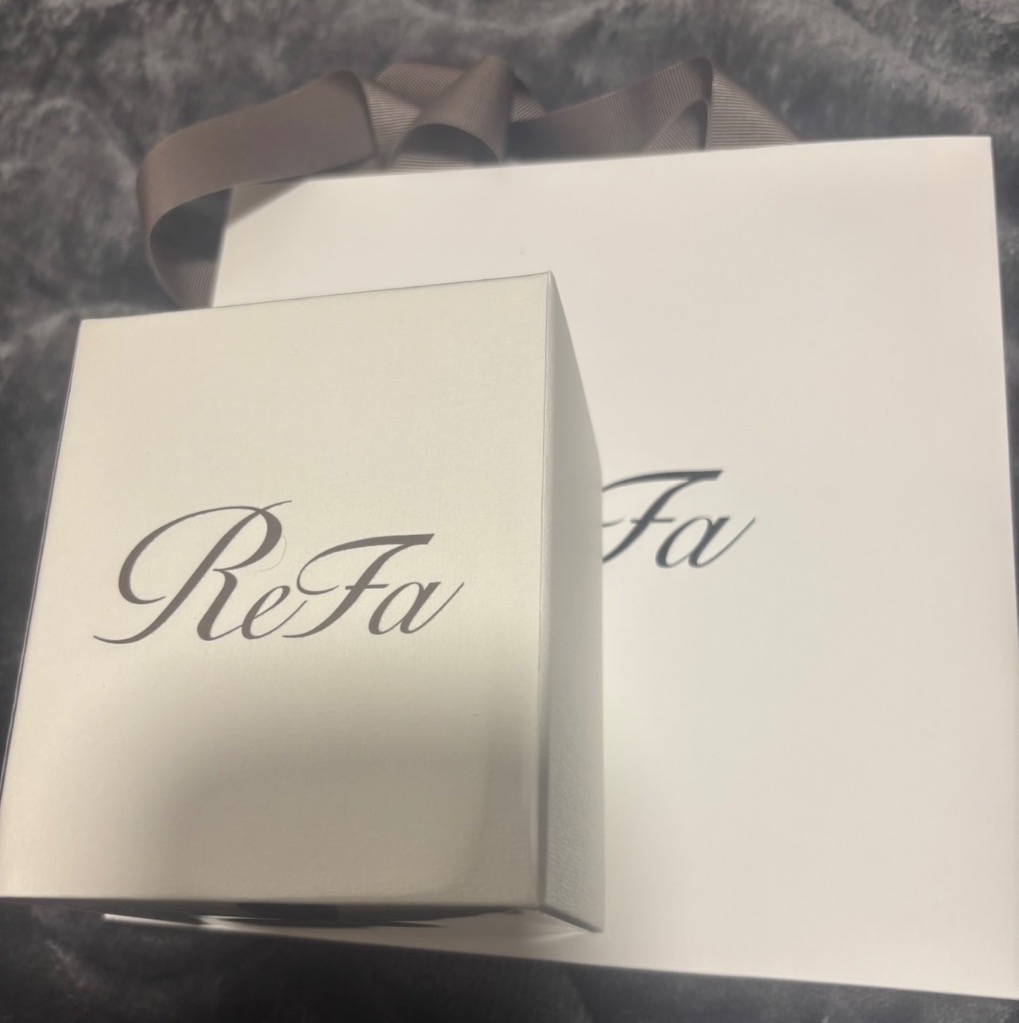 ReFa 【ギフトに最適！】リファハートブラシレイ+ショッパーSS