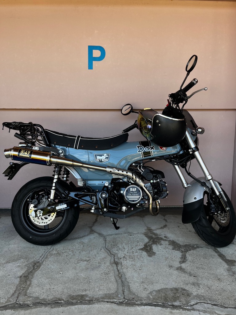 キタコ　ダックス125 専用 カスタムシート　ホワイトパイピング KITACO キタコ カスタムシート ホワイト パイピング