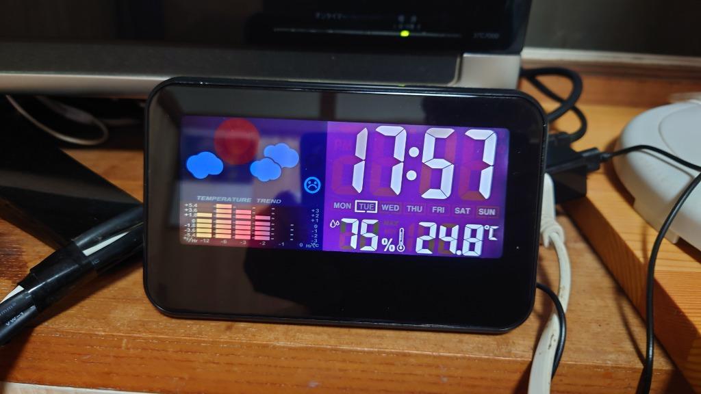 正規品質保証】 簡単 操作 置き 時計 カラー 液晶 デジタル 湿度 温度 天気 p01-30a