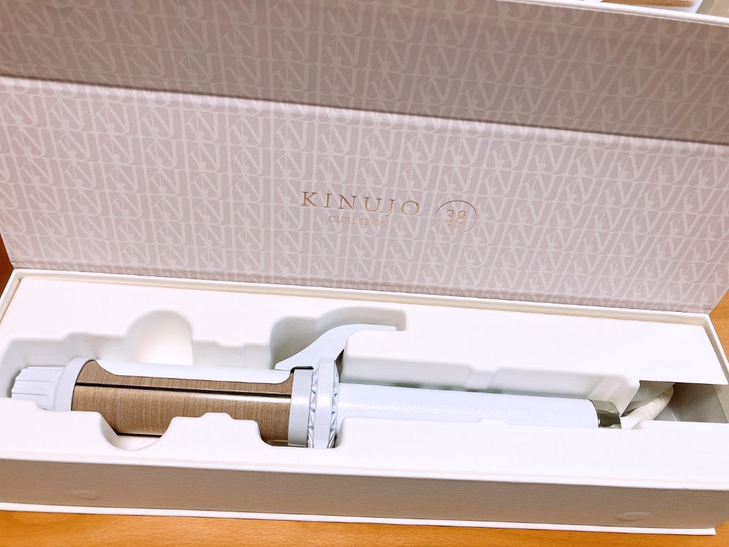 KINUJO 自動巻きカールヘアアイロン シルクプレートモデル SCS024 KINUJO、シルクプレートを採用した自動巻カールアイロン「SCS024」など