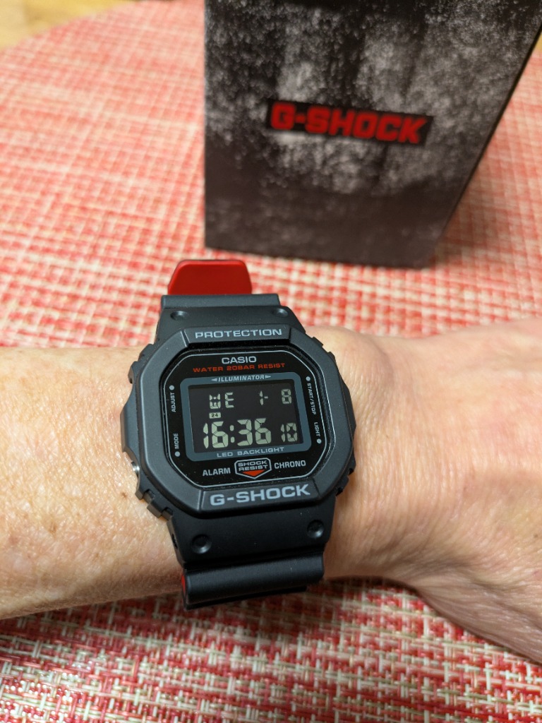 G-SHOCK gショック ジーショック DW-5600UHR-1 DIGITAL 5600
