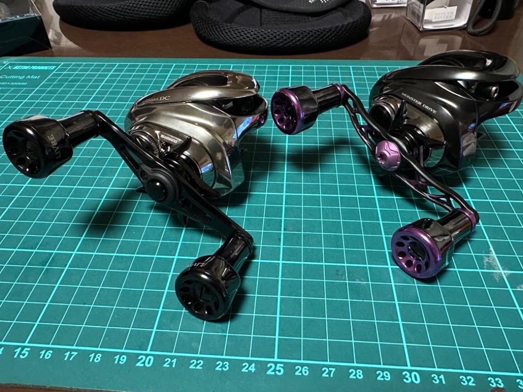 シマノ 9/4.5は全品+P5% ベイトリール 21 アンタレスDC XG 右