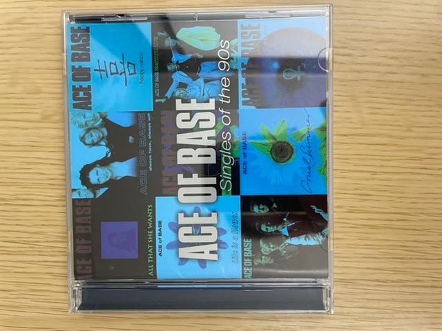 Amazon.co.jp: グレイテスト・ヒッツ～Singles Of The 90s