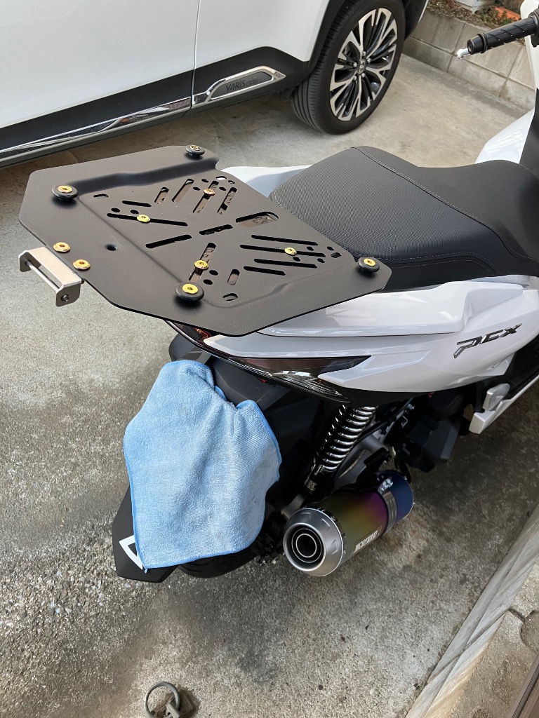 【整備＆オイル交換済】ホンダ PCX125 JF56 2015年式 走行21,400km リアボックス付 オリジナルキー×2 自賠責保険R9年3月まで ホンダ PCX 125 二型 JF56 社外マフラー リアボックス 消耗