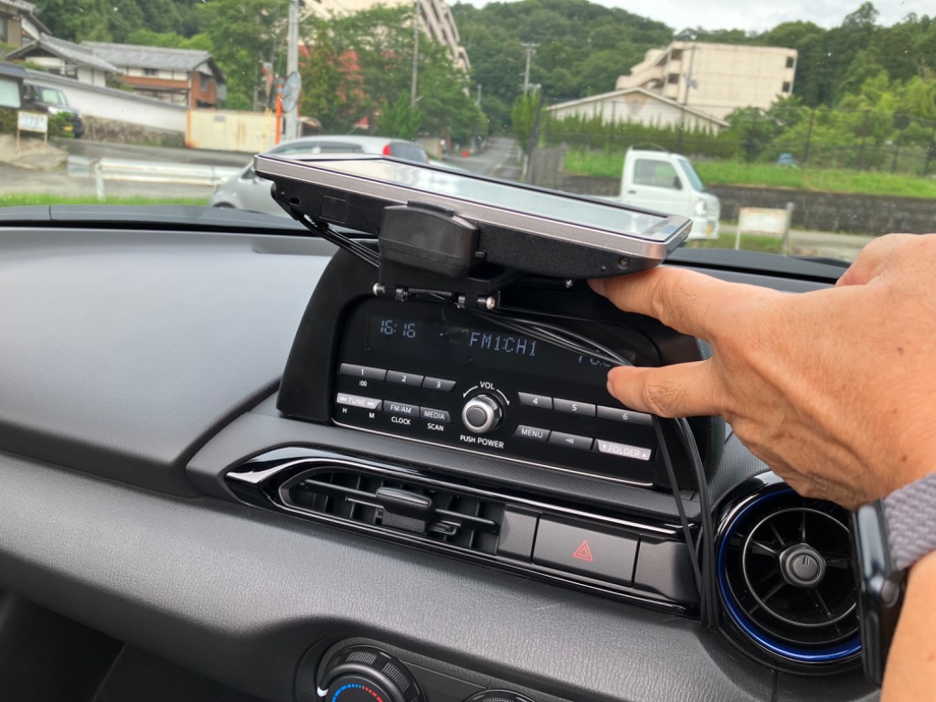NDロードスターS専用 Panasonic製ポータブルナビ取付キット